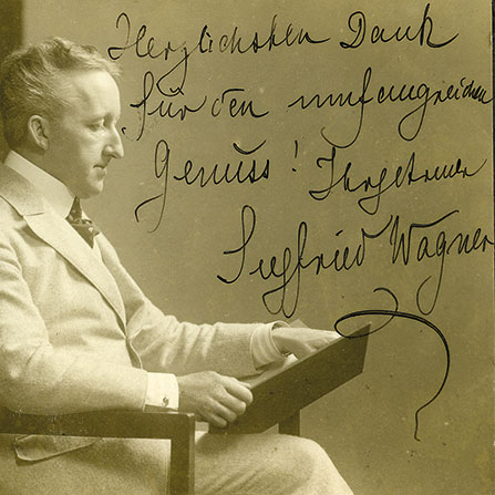 Foto von Siegfried Wagner mit handschriftlichem Gruß von ihm, um 1920