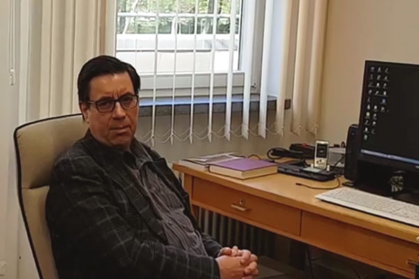 Foto: Museumsdirektor Dr. Sven Friedrich in seinem Büro im Obergeschoss des Siegfried Wagner-Hauses